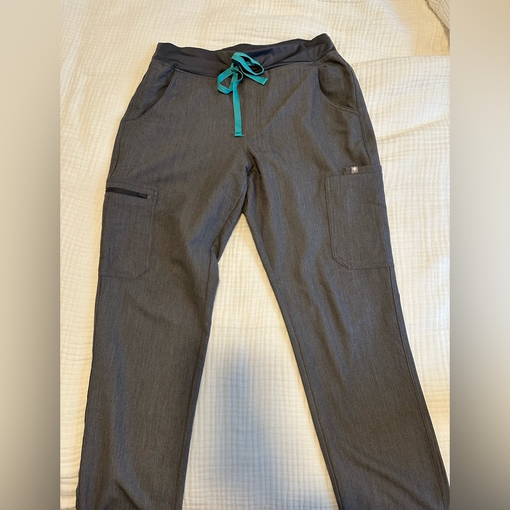 Figs graphite high waisted Yola skinny scrub pant